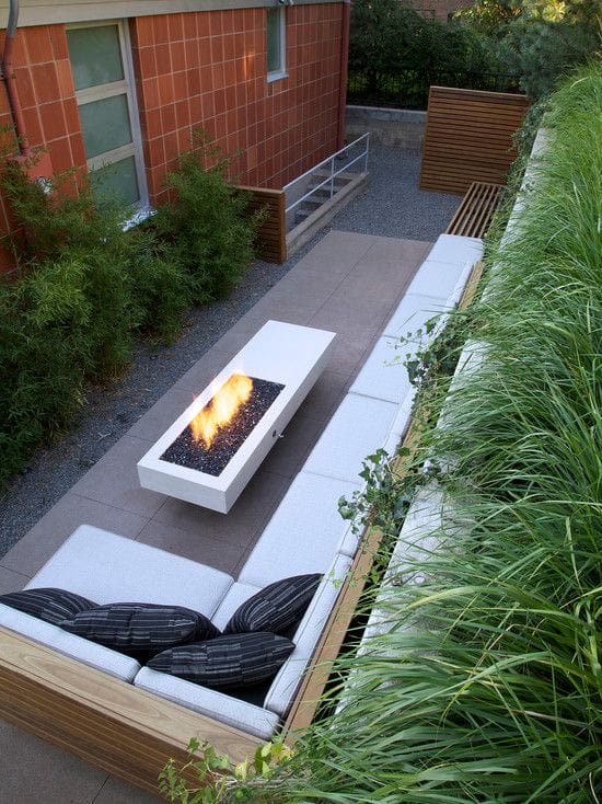 Beautiful small backyard landscape designs can be hard to achieve, as a small yard requires good space management. Gardening, decor and much more on betterthathome.com