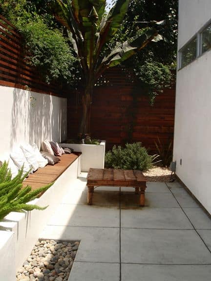 Beautiful small backyard landscape designs can be hard to achieve, as a small yard requires good space management. Gardening, decor and much more on betterthathome.com