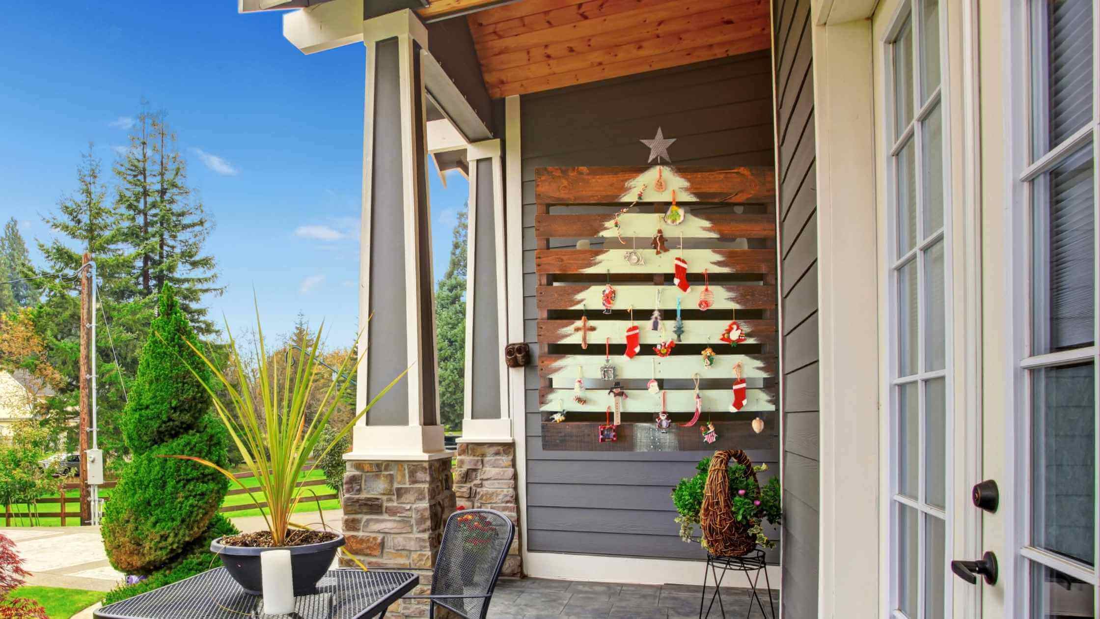 Pallet Wood Christmas Tree Ideas (With Pictures) 1 pallet wood christmas tree